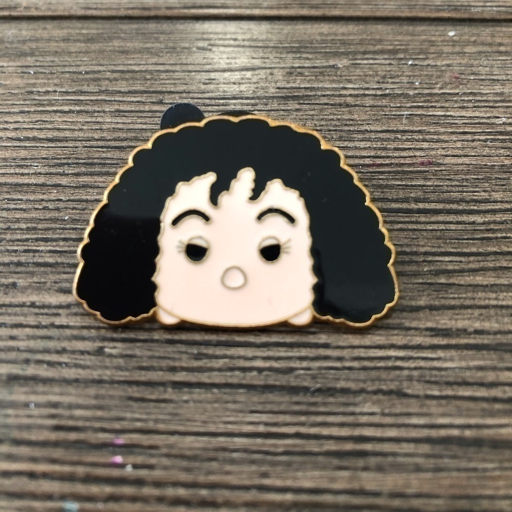 Disney Official Trading Pin: Tsum Tsum Limited Edition Tangled: Mother Gothel